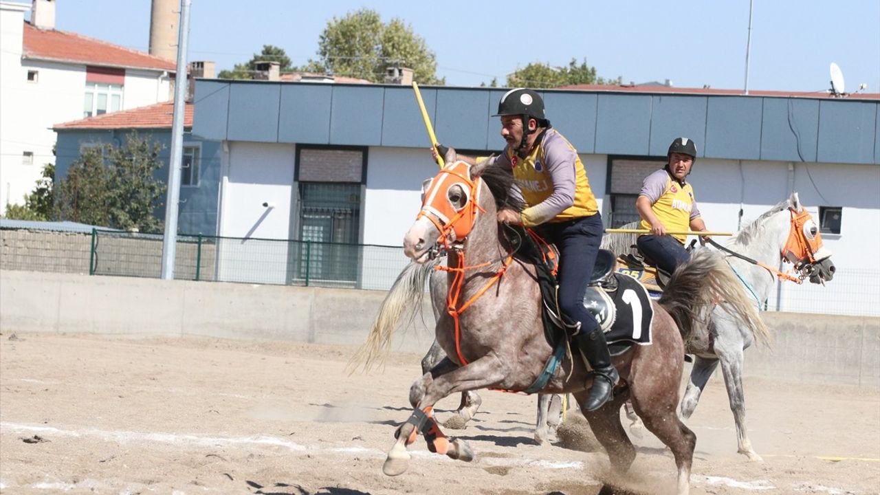 Atlı Cirit 2024 Sezonu Kırmızı Grup Müsabakaları Kayseri'de Tamamlandı