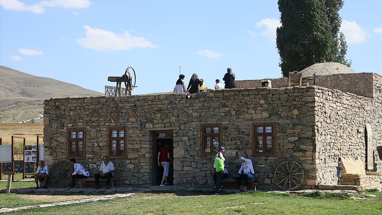 Bayburt'un Uluslararası Ödüllü Müzeleri Ziyaretçi Akınına Uğruyor