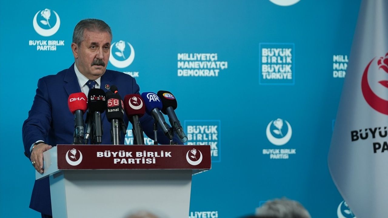 BBP Genel Başkanı Mustafa Destici, Infaz Sisteminin Yeniden Düzenlenmesi Gerektiğini Vurguladı