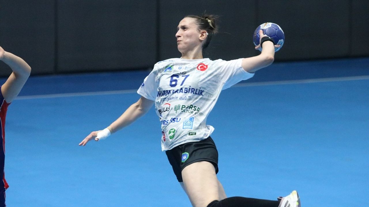 Bursa Büyükşehir Belediyespor EHF Kadınlar Avrupa Kupası'nda Turu Geçti