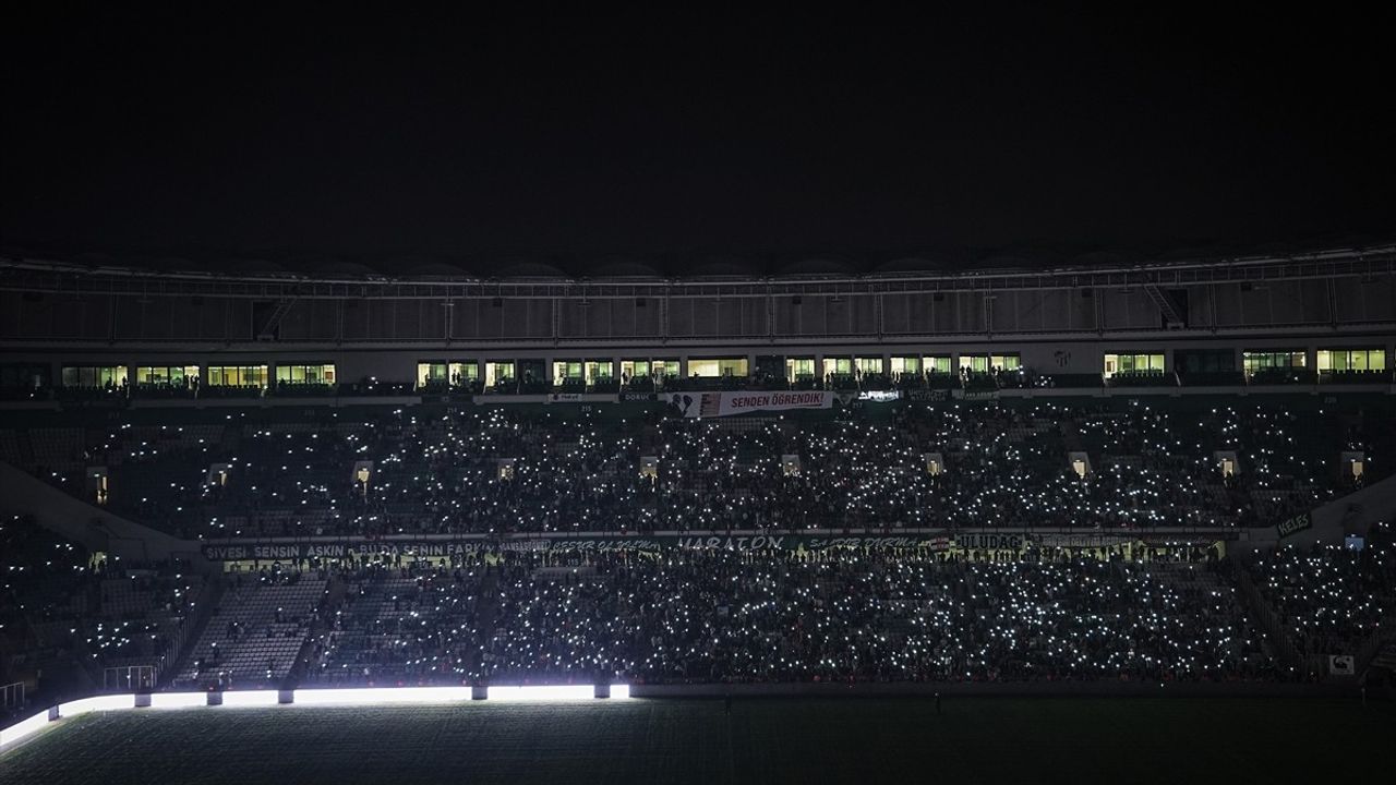 Bursaspor'un Maçını Rekor Taraftar İzledi