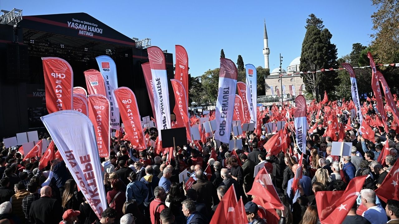 CHP Genel Başkanı Özgür Özel'den Teröre ve Şiddete Karşı Haykırış