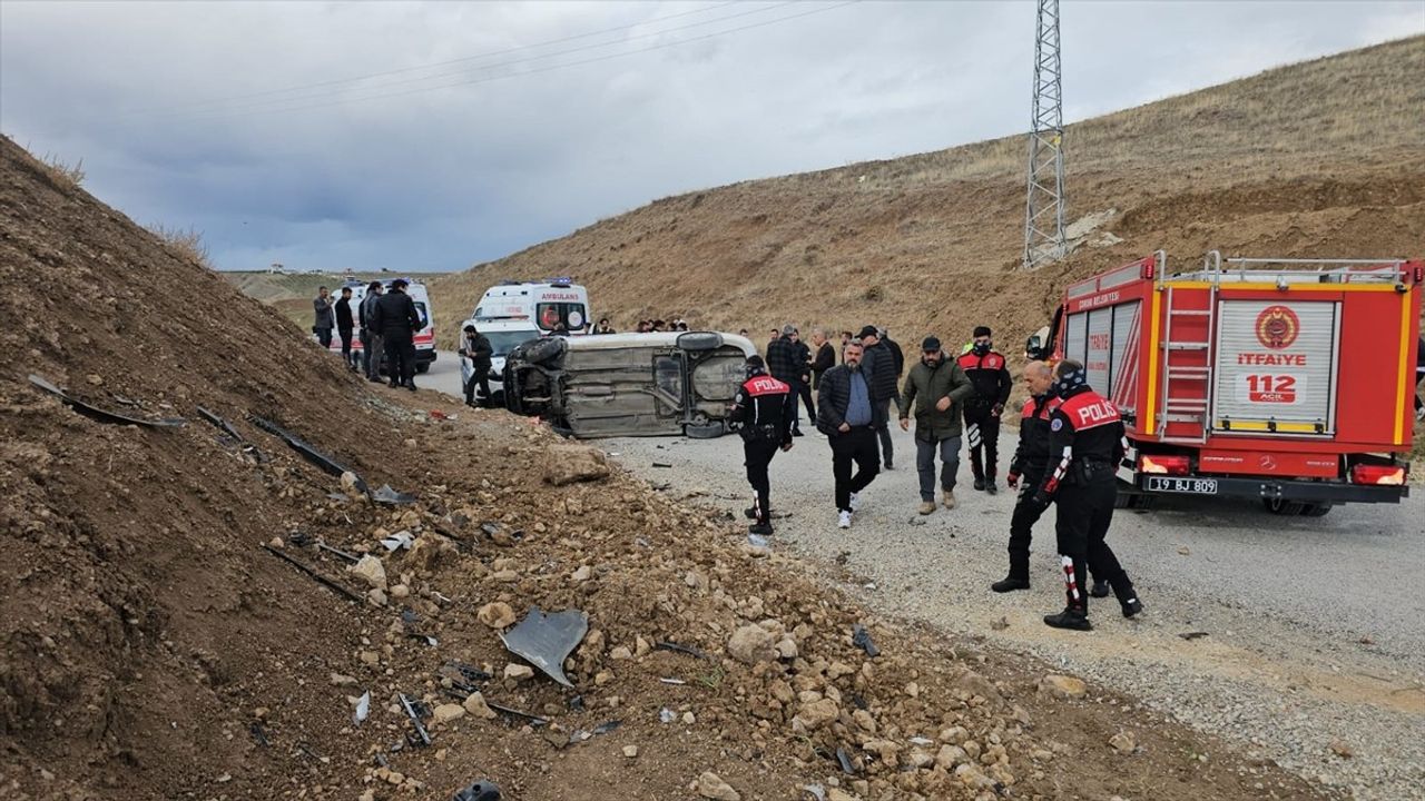 Çorum'da Polis Aracı Devrildi: İki Polis Yaralandı