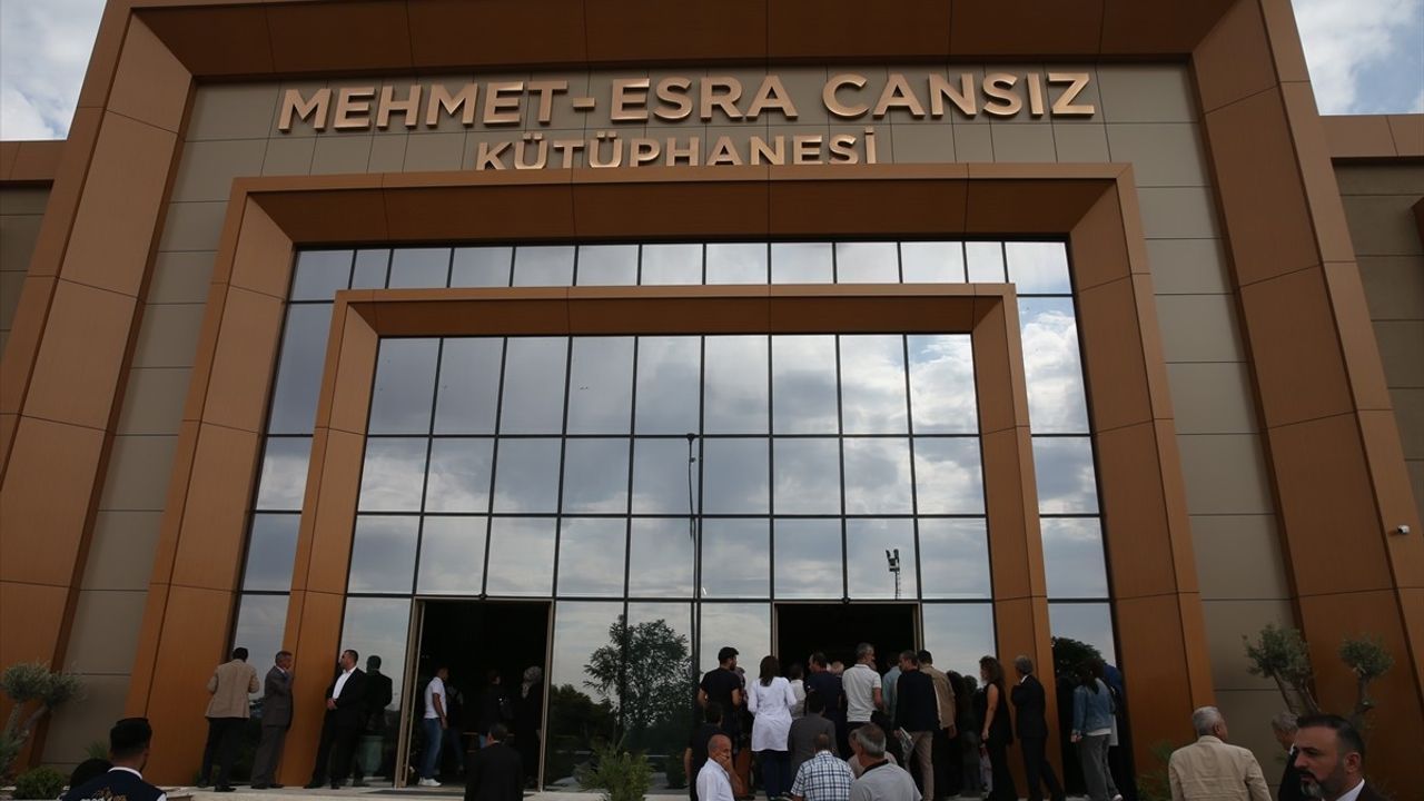 Diyarbakır'da Mehmet-Esra Cansız Kütüphanesi Açıldı