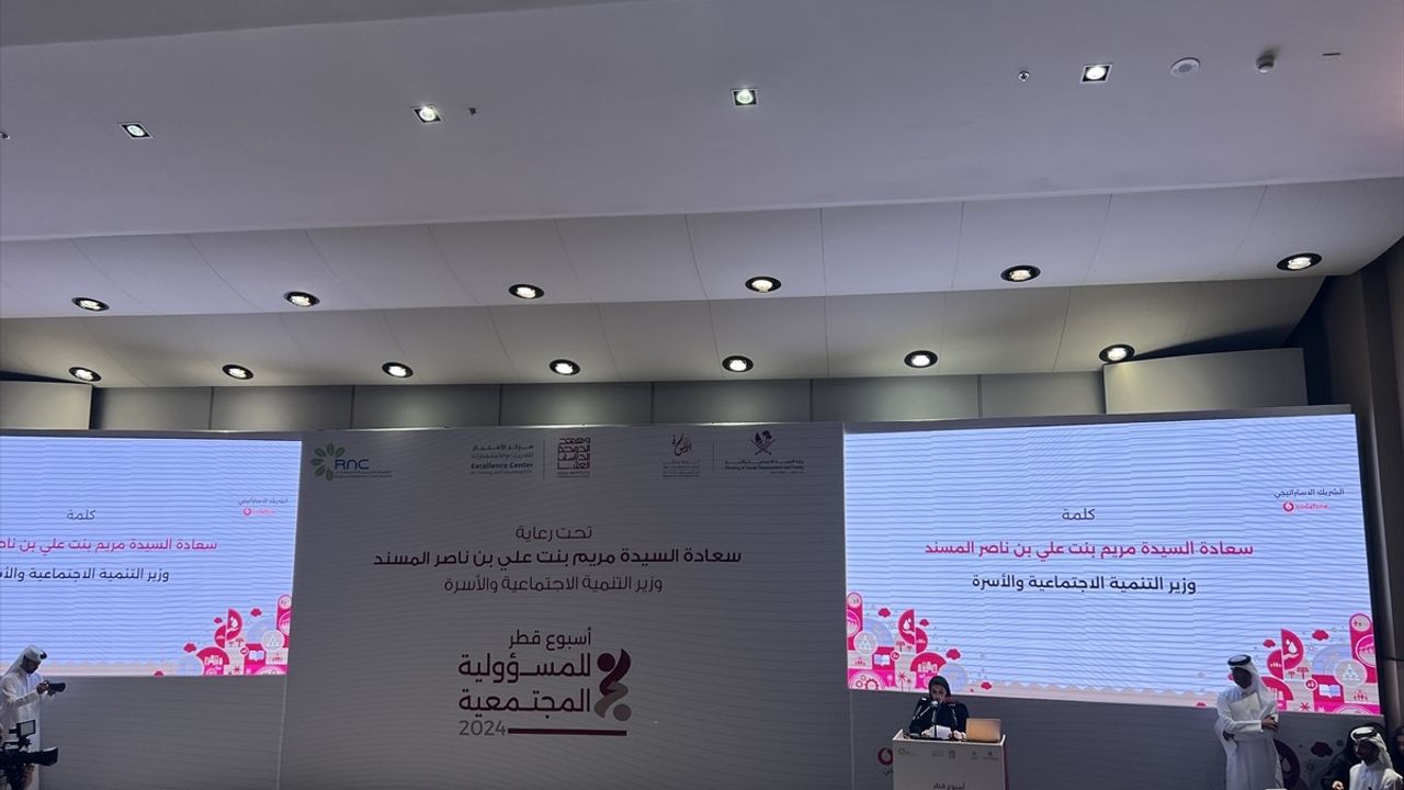 Doha Yunus Emre Enstitüsü'ne Sosyal Sorumluluk Ödülü