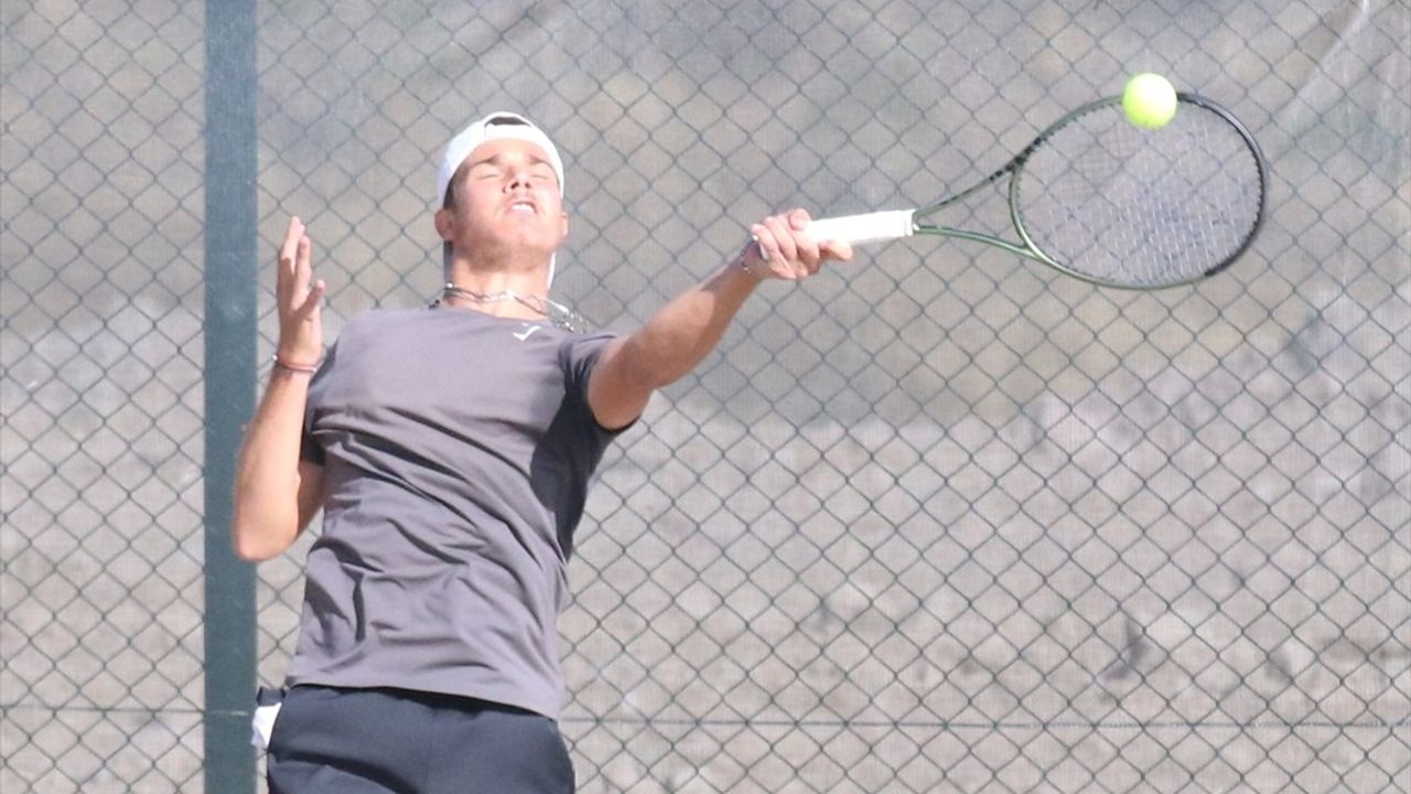 Erciyes'te ITF Uluslararası Tenis Turnuvası Sürüyor