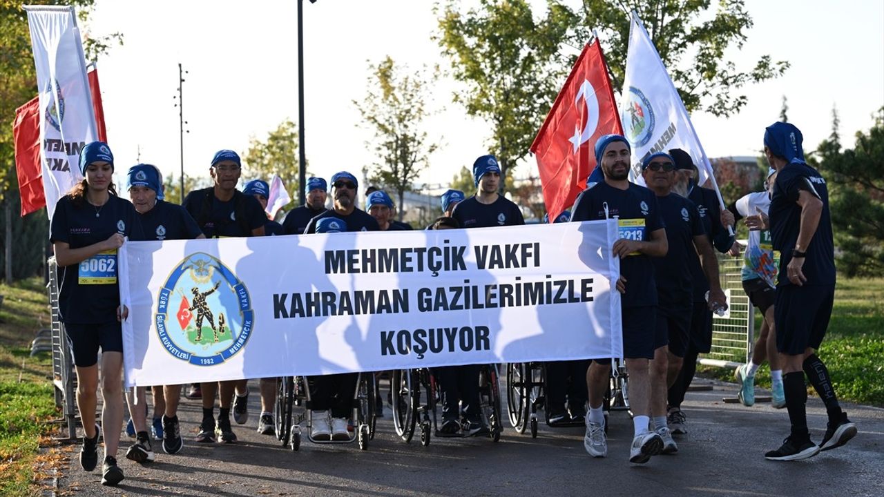 Gazilerle Birlikte Koşan TSK Mehmetçik Vakfı, Runkara Yarı Maratonu'nda Farkındalık Yarattı