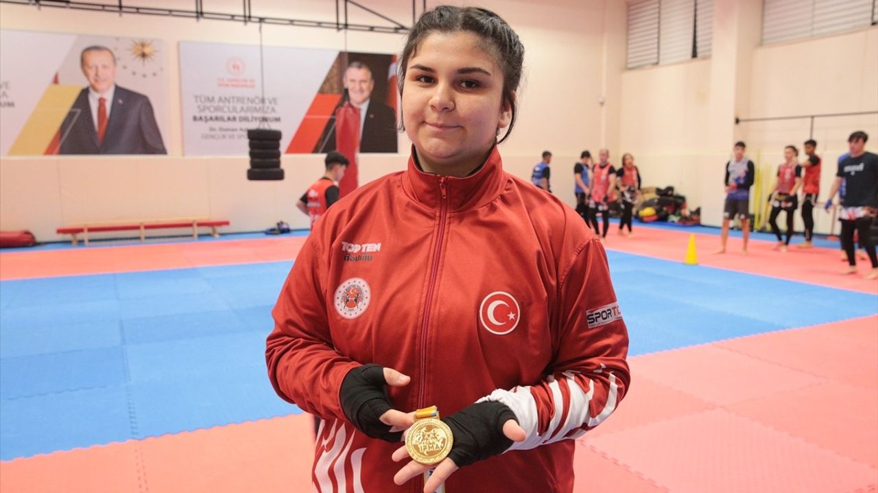 Genç Muay Thai Şampiyonu Selin Nur Kazan Büyükler Kategorisinde Şampiyonluk Hedefliyor