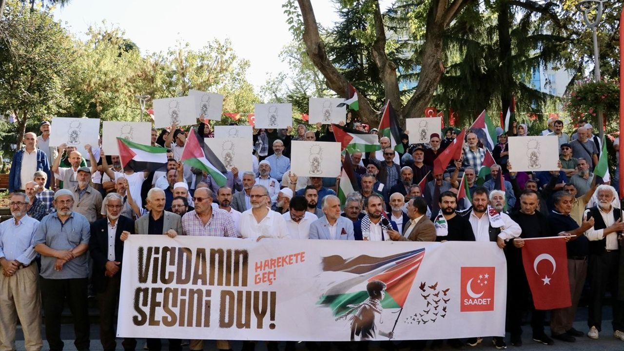 Giresun ve Trabzon'da Filistin İçin Protesto Gösterileri