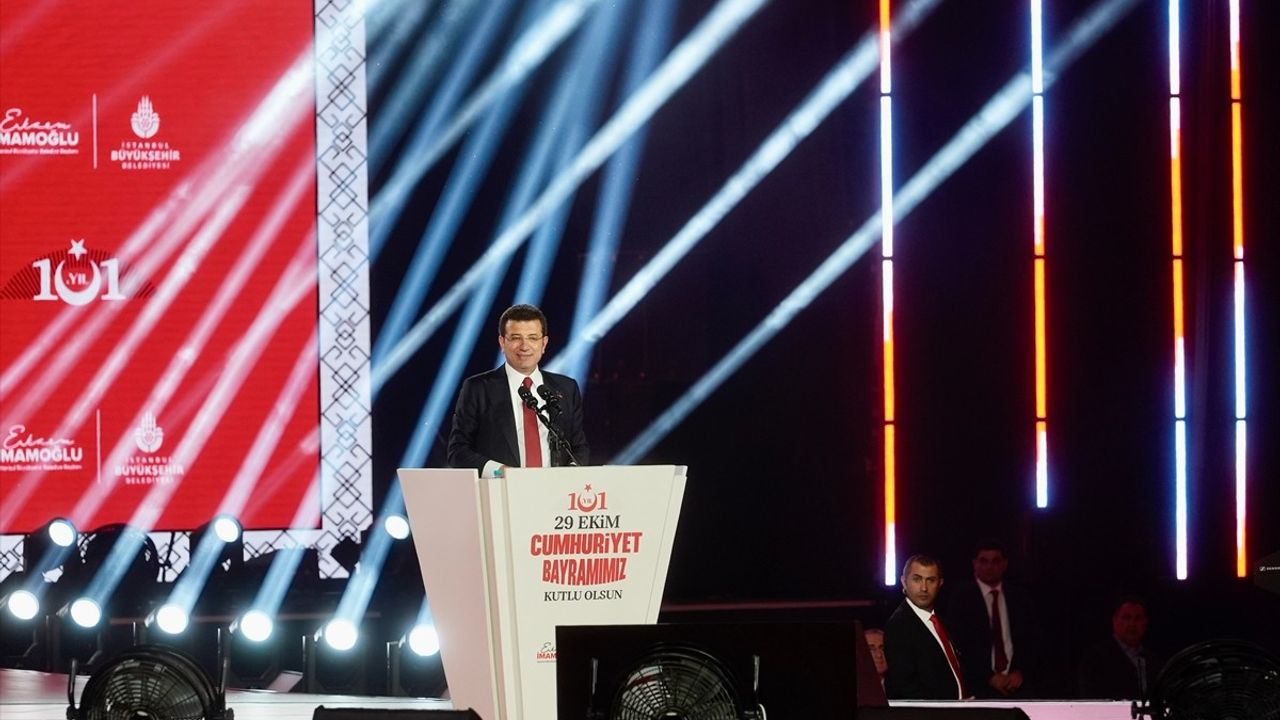 İBB Cumhuriyet Bayramı'nı Yenikapı'da Kutladı
