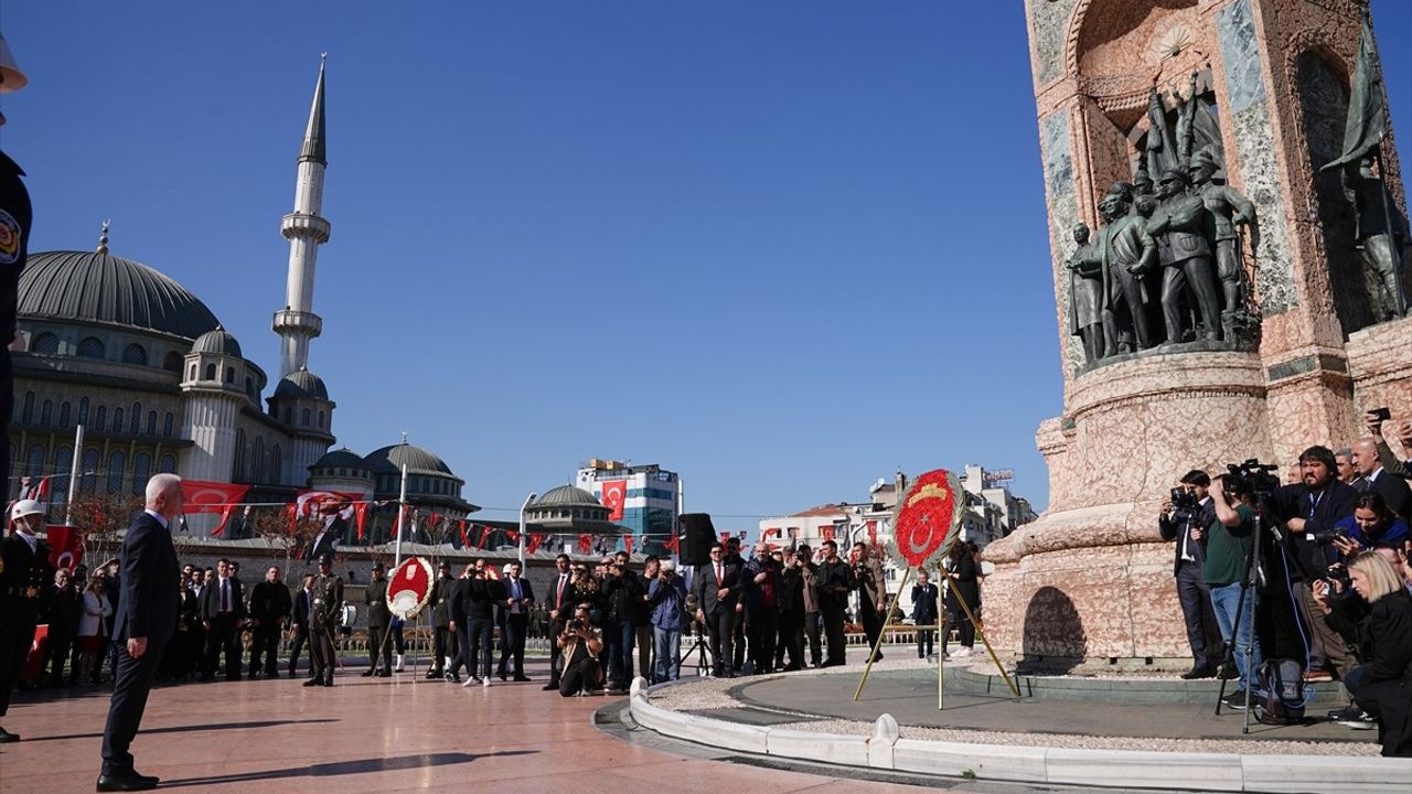 İstanbul'da Cumhuriyet'in 101. Yılı Coşkuyla Kutlandı