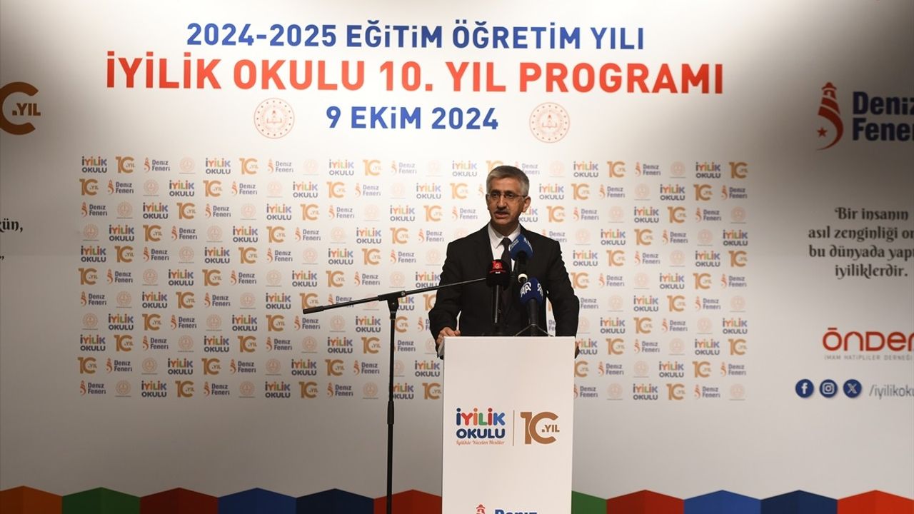 İyilik Okulu Projesi 10. Yıldönümünü Kutladı