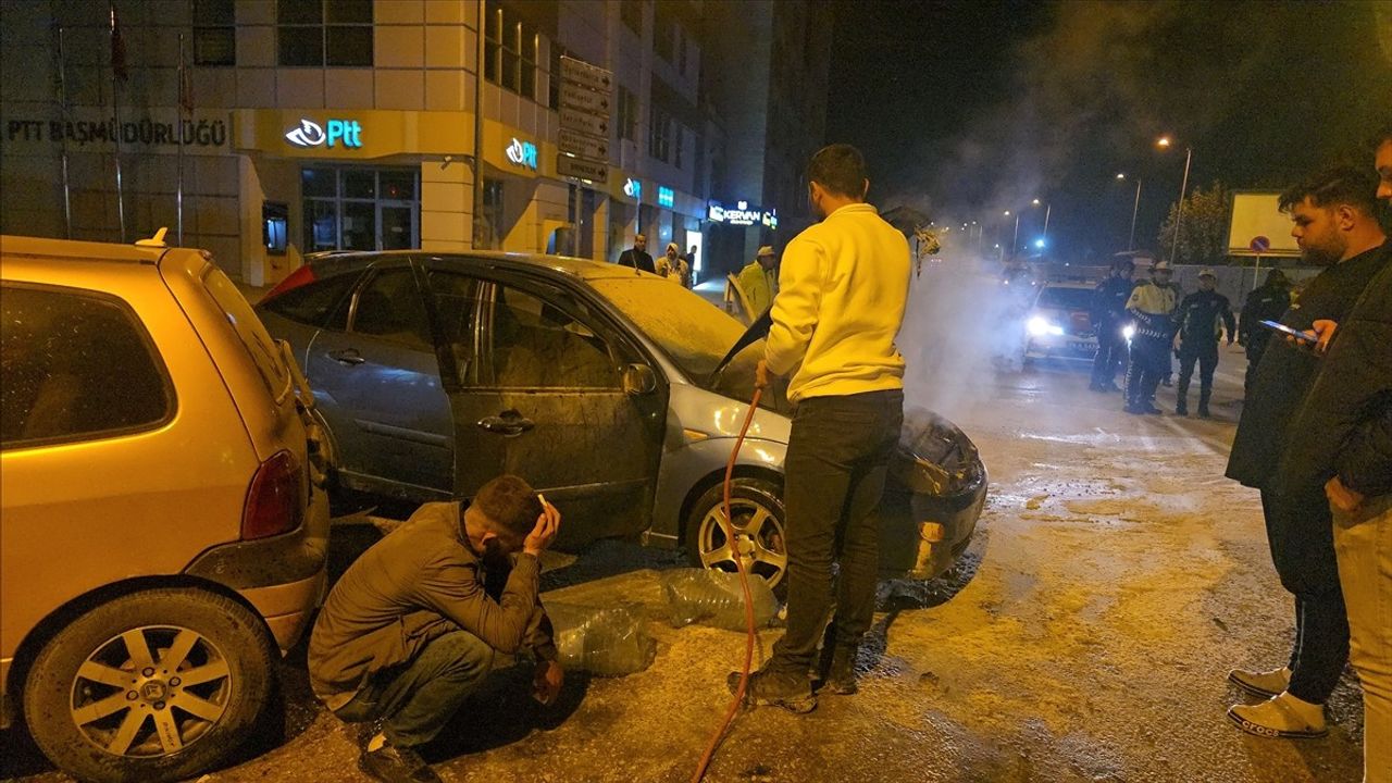 Karabük'te Seyir Halindeki Araçta Yangın Çıktı