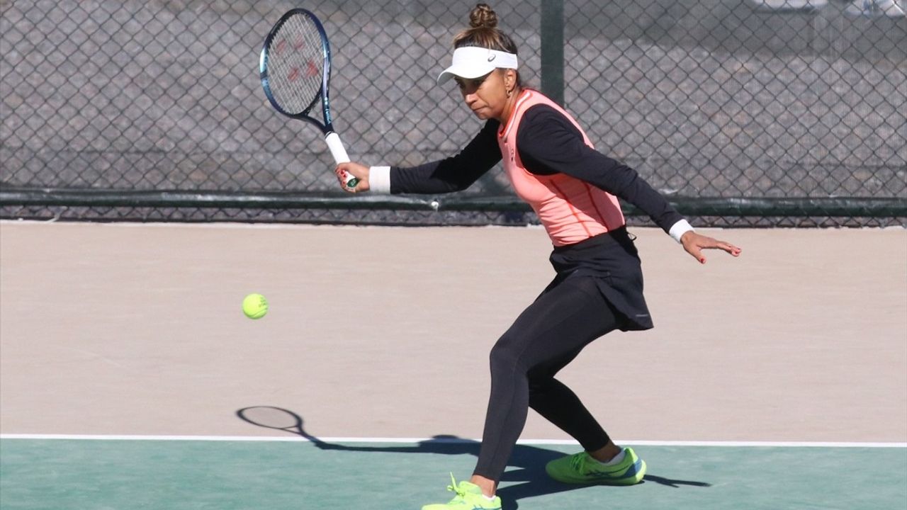 Kayseri'de ITF Uluslararası W35 Tenis Turnuvası Tamamlandı