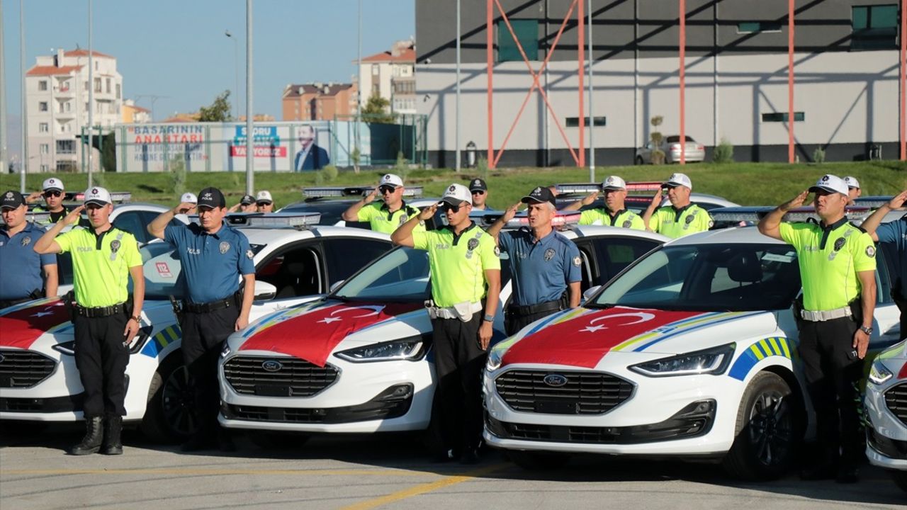 Kayseri Emniyet Teşkilatına 244 Yeni Araç Tahsis Edildi