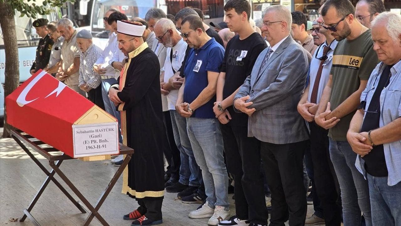 Kıbrıs Gazisi Emekli Binbaşı Sebahattin Hastürk'e Son Veda