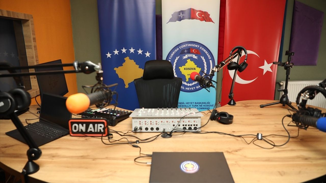 Kosova'daki Radyo Hisar'a Ekipman Desteği