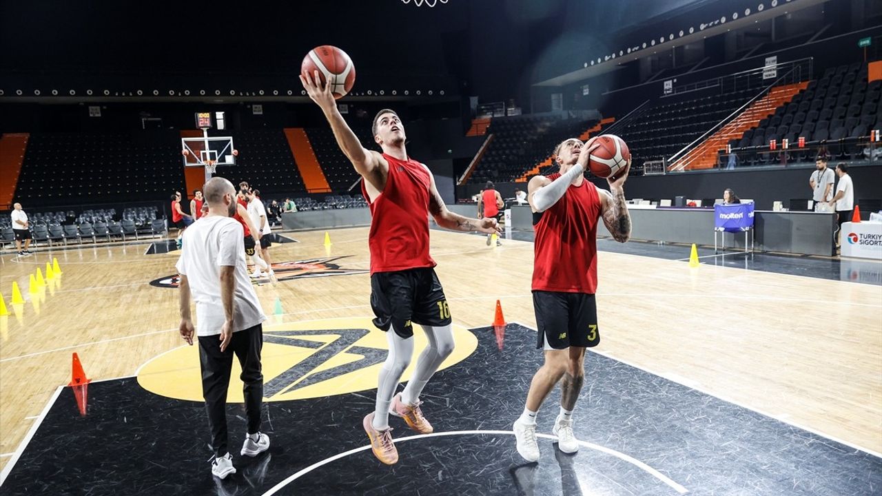 Mersin Spor'un Avrupa Hedefi: Başantrenör Can Sevim ve Kartal Özmızrak Açıklamalarda Bulundu