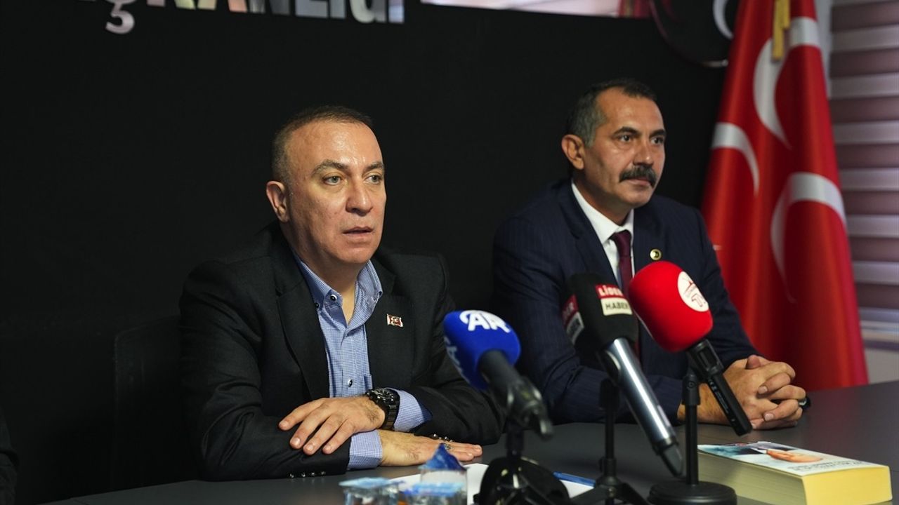 MHP'li İzzet Ulvi Yönter'den Pendik ve Kartal'a Ziyaret