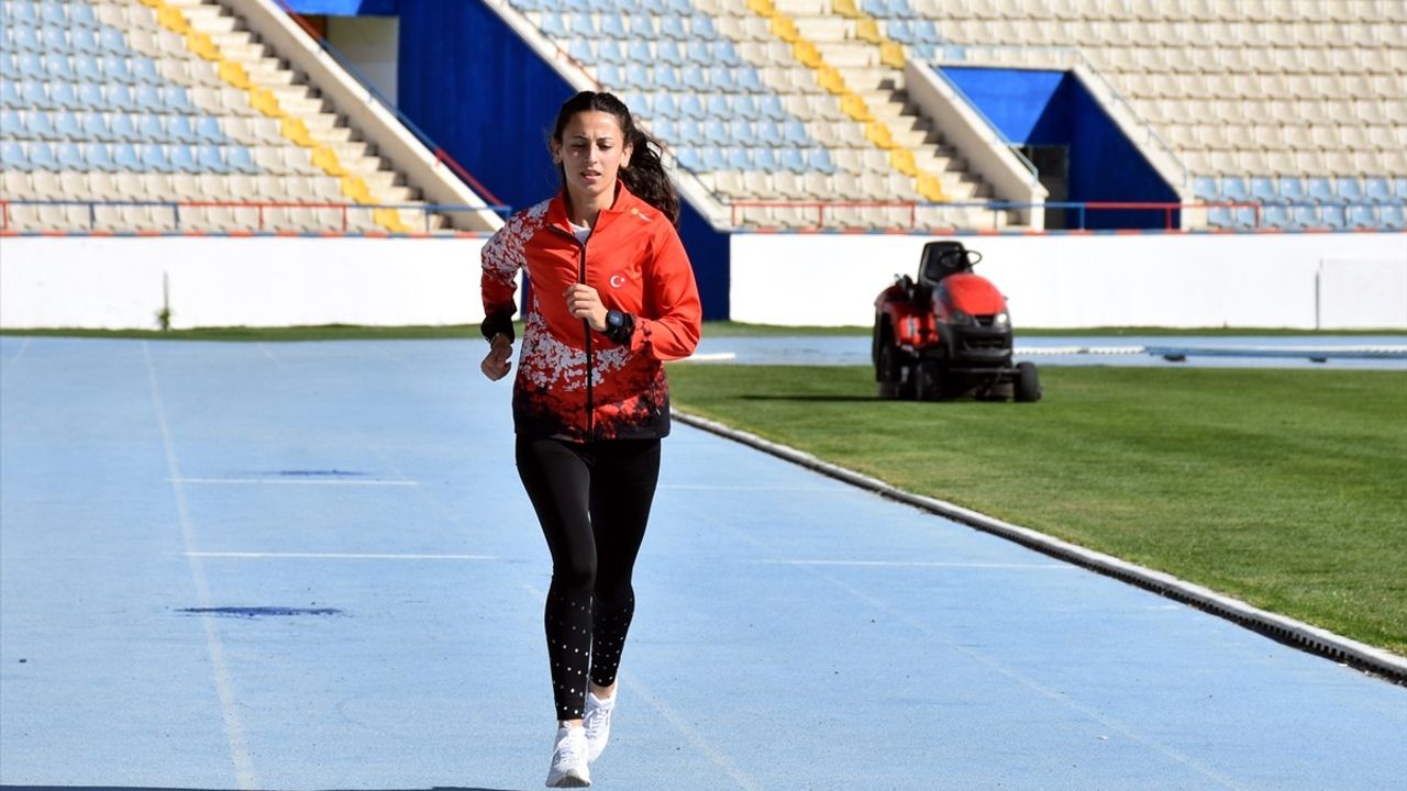 Milli Atlet Melisa Tasa, Balkan Kros Şampiyonası İçin Hazırlanıyor