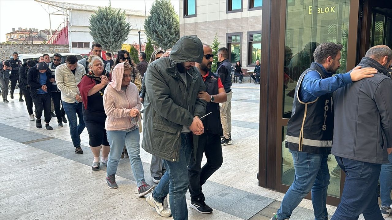 Nevşehir'de Dev Nitelikli Dolandırıcılık Operasyonu: 76 Gözaltı