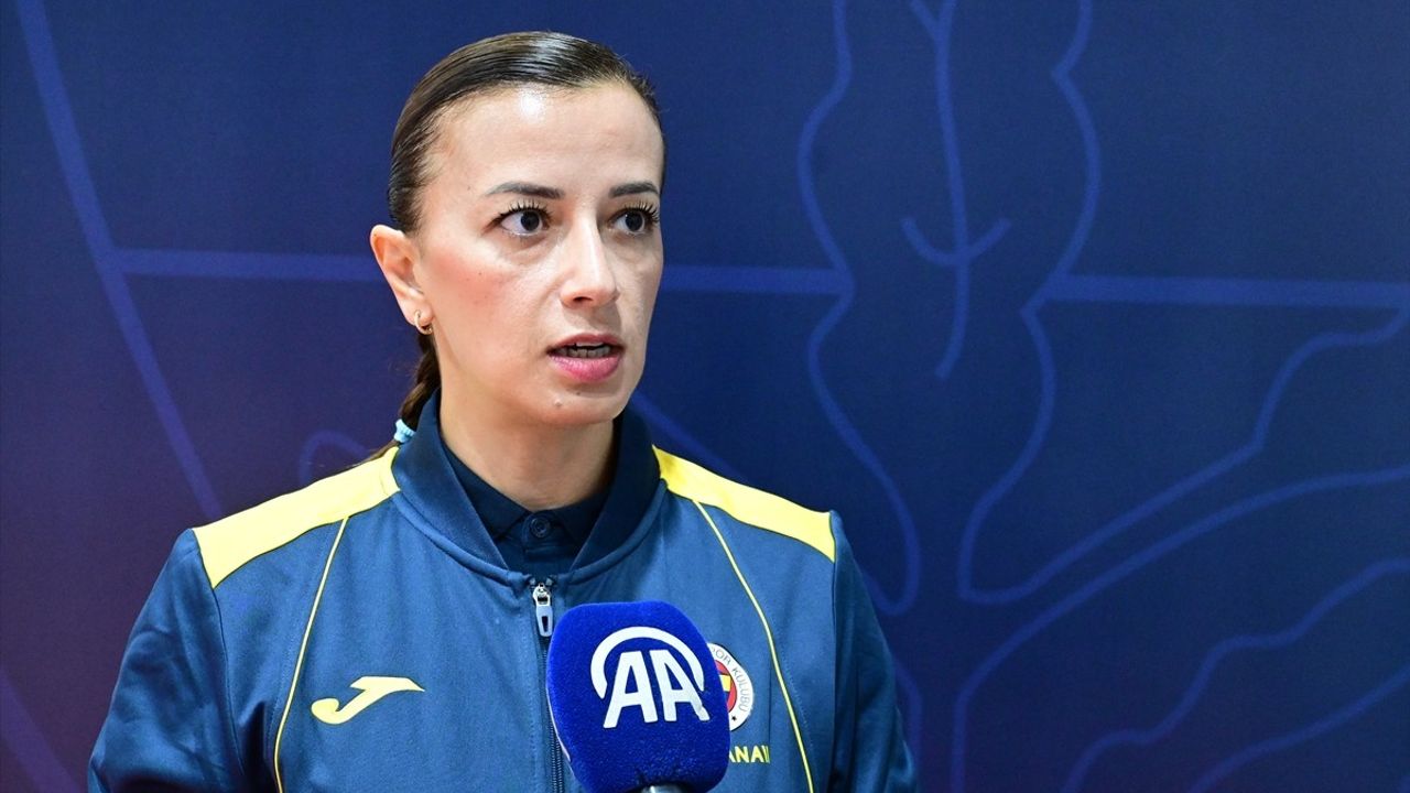 Pelin Çelik: İki Görevde de Başarı İçin Çalışıyorum