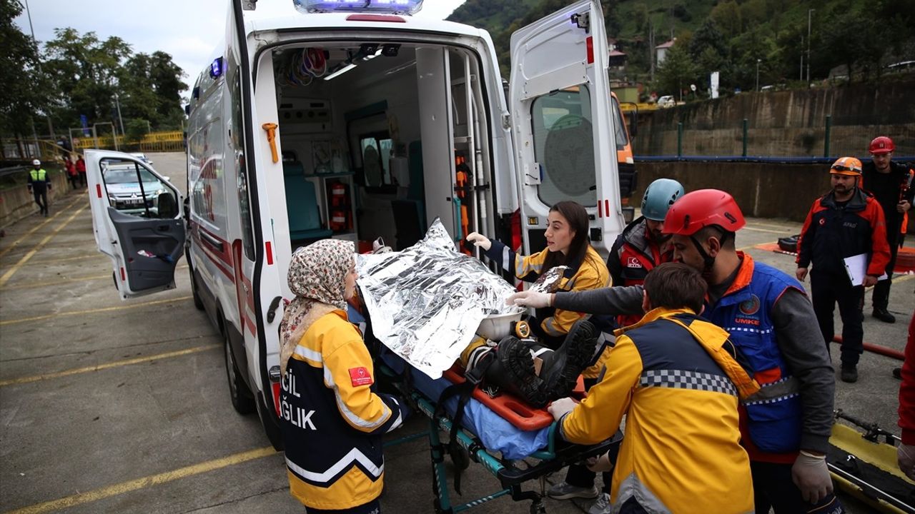 Rize'de Maden Yangın Söndürme ve Arama Kurtarma Tatbikatı Gerçekleştirildi