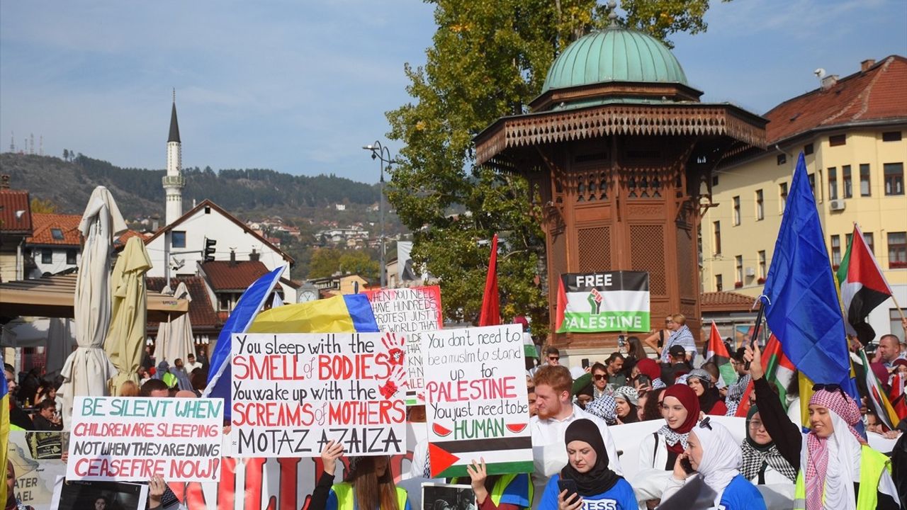 Saraybosna'da Gazze Saldırılarına Karşı Protesto