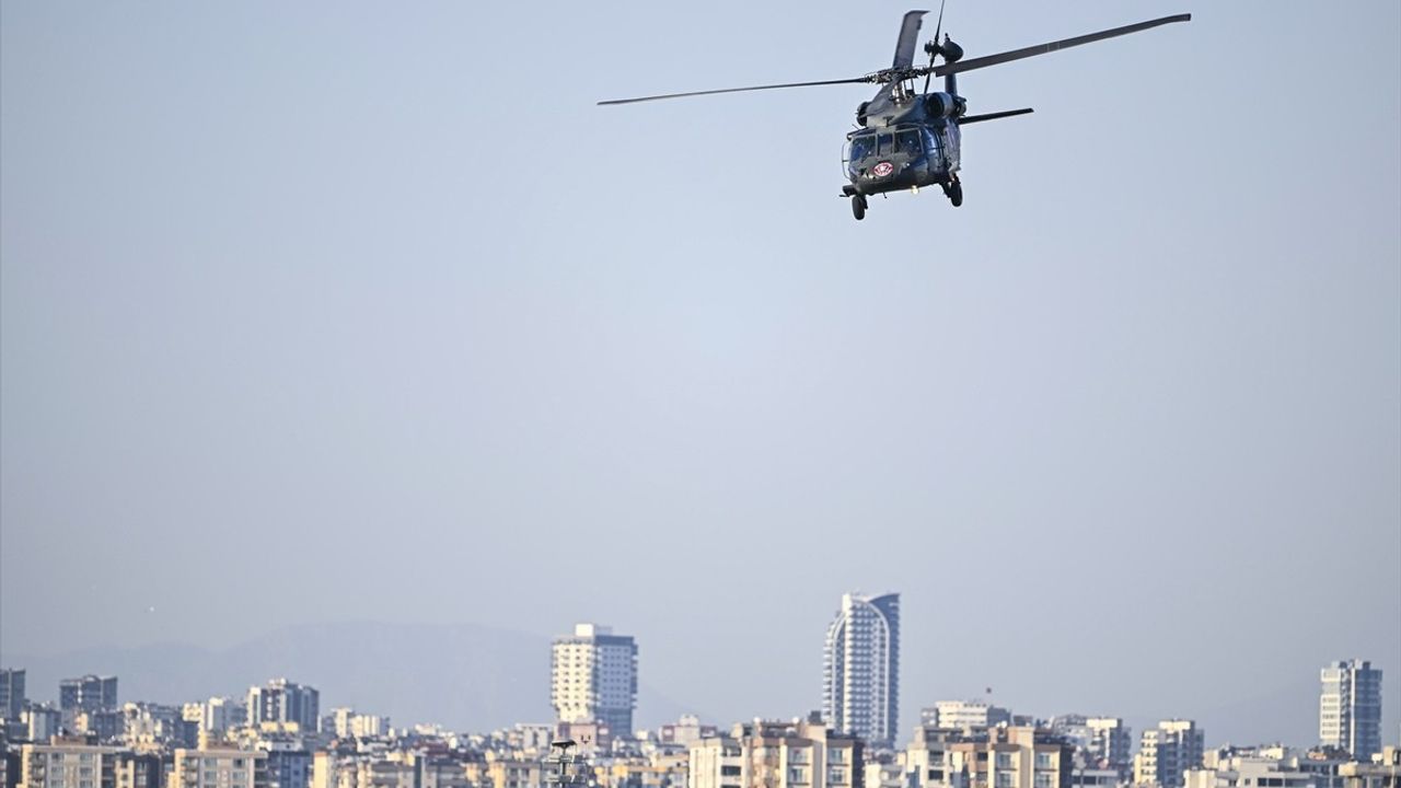 TEKNOFEST Adana'da Helikopterle Uçuş Keyfi