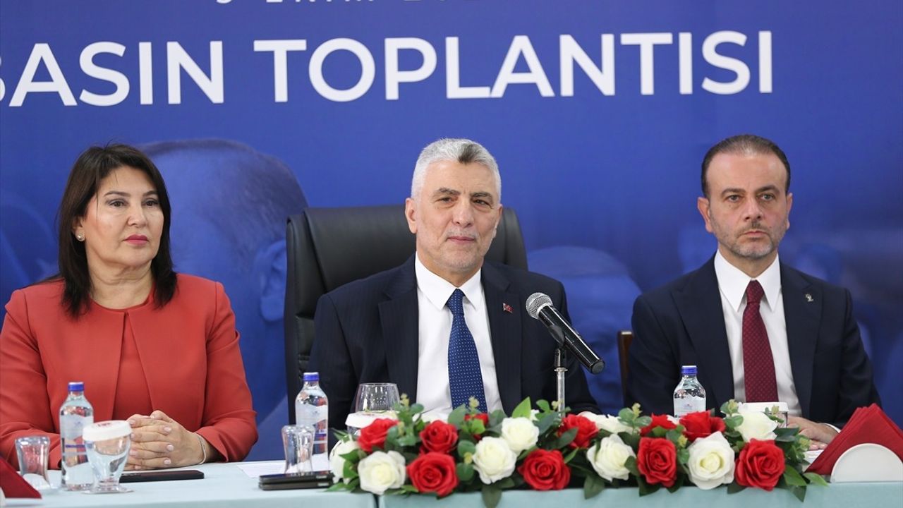 Ticaret Bakanı Ömer Bolat'tan Adana'da Enflasyon Açıklamaları