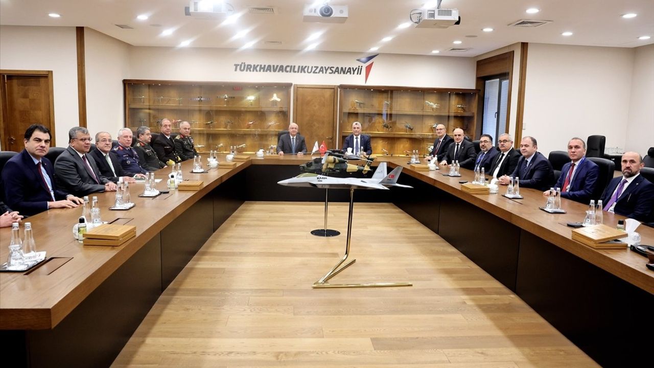 Ticaret ve Savunma Bakanları TUSAŞ'ı Ziyaret Etti