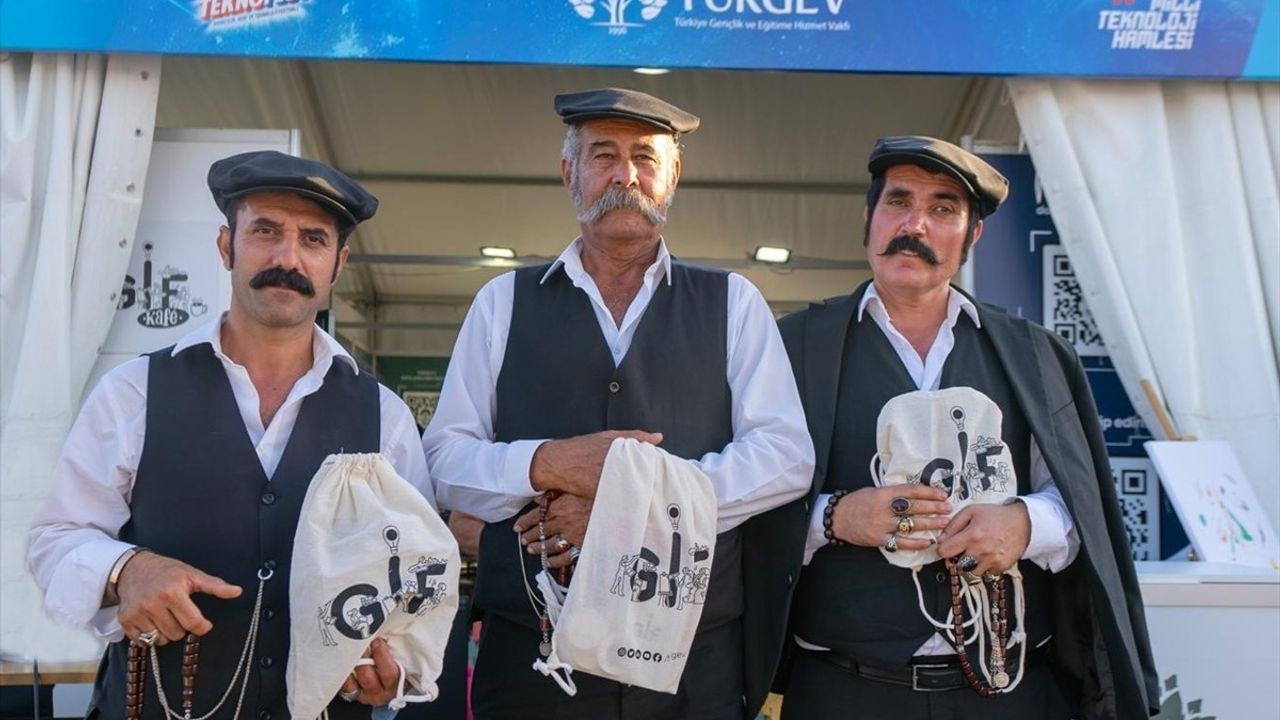 TÜRGEV Standı TEKNOFEST'te Yoğun İlgi Gördü