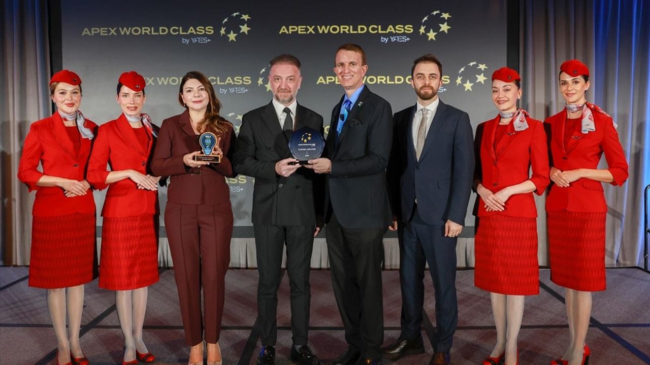 Türk Hava Yolları'na APEX'ten Üç Prestijli Ödül