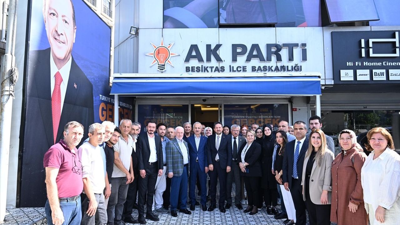 Ulaştırma ve Altyapı Bakanı Uraloğlu Beşiktaş'ı Ziyaret Etti