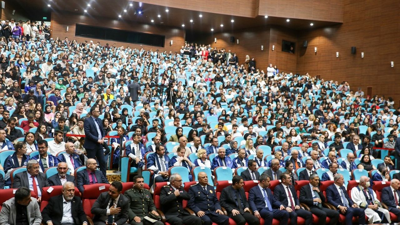 Uşak Üniversitesinde 2024-2025 Akademik Yılı Açılış Töreni