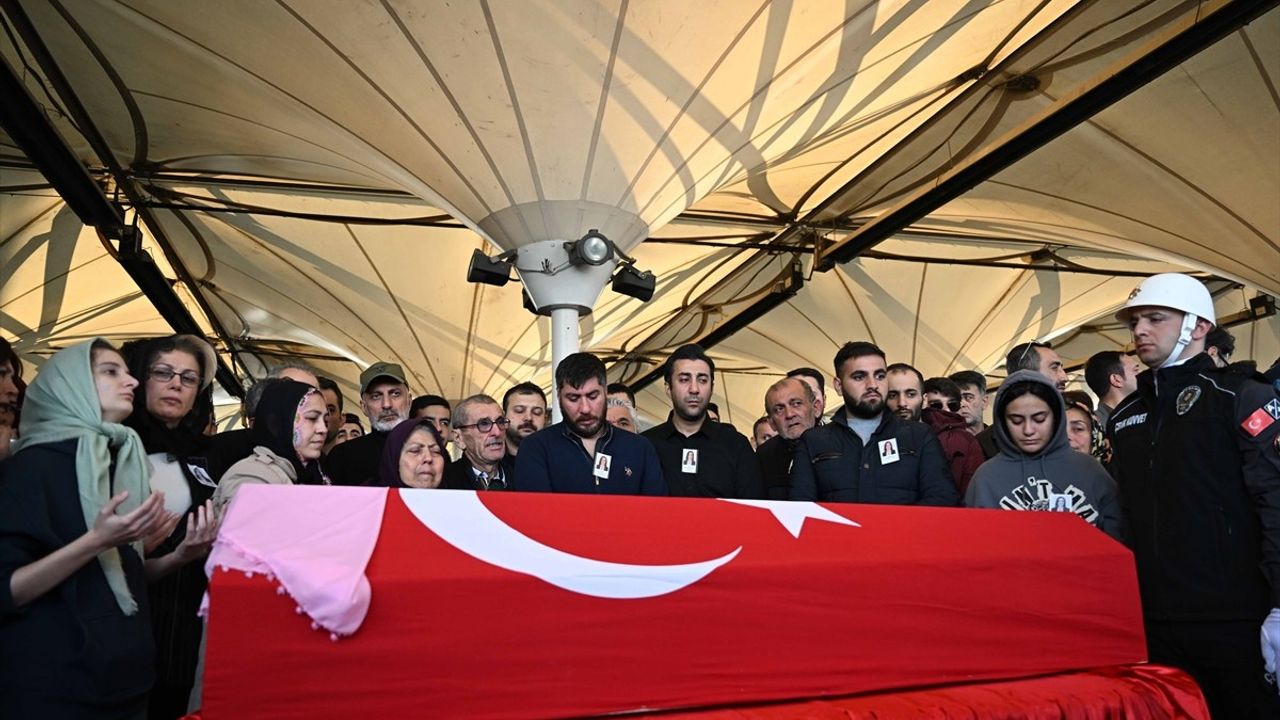 Zahide Güçlü Ekici'ye Evlilik Yıldönümünde Veda