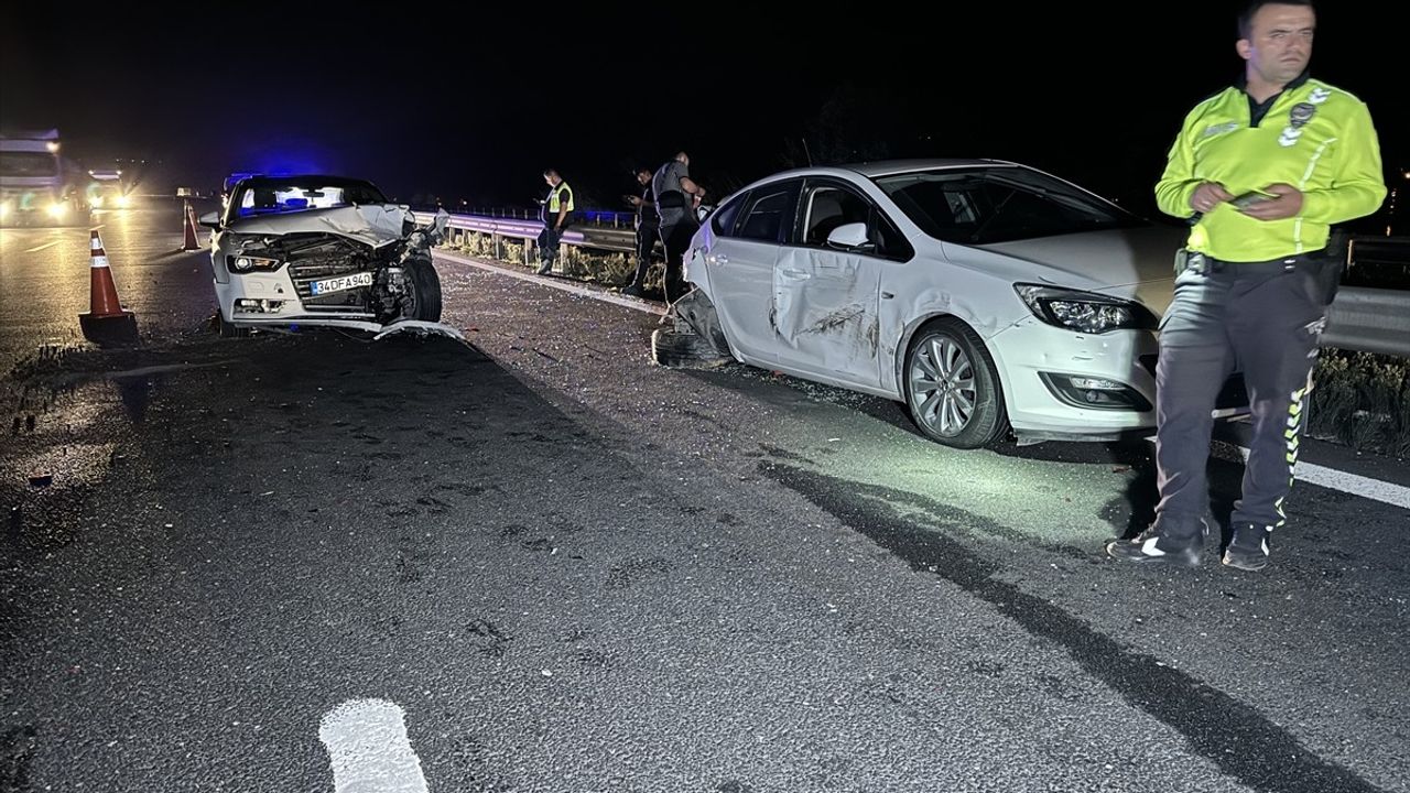 Zincirleme Trafik Kazası: Anadolu Otoyolu'nda 5 Yaralı