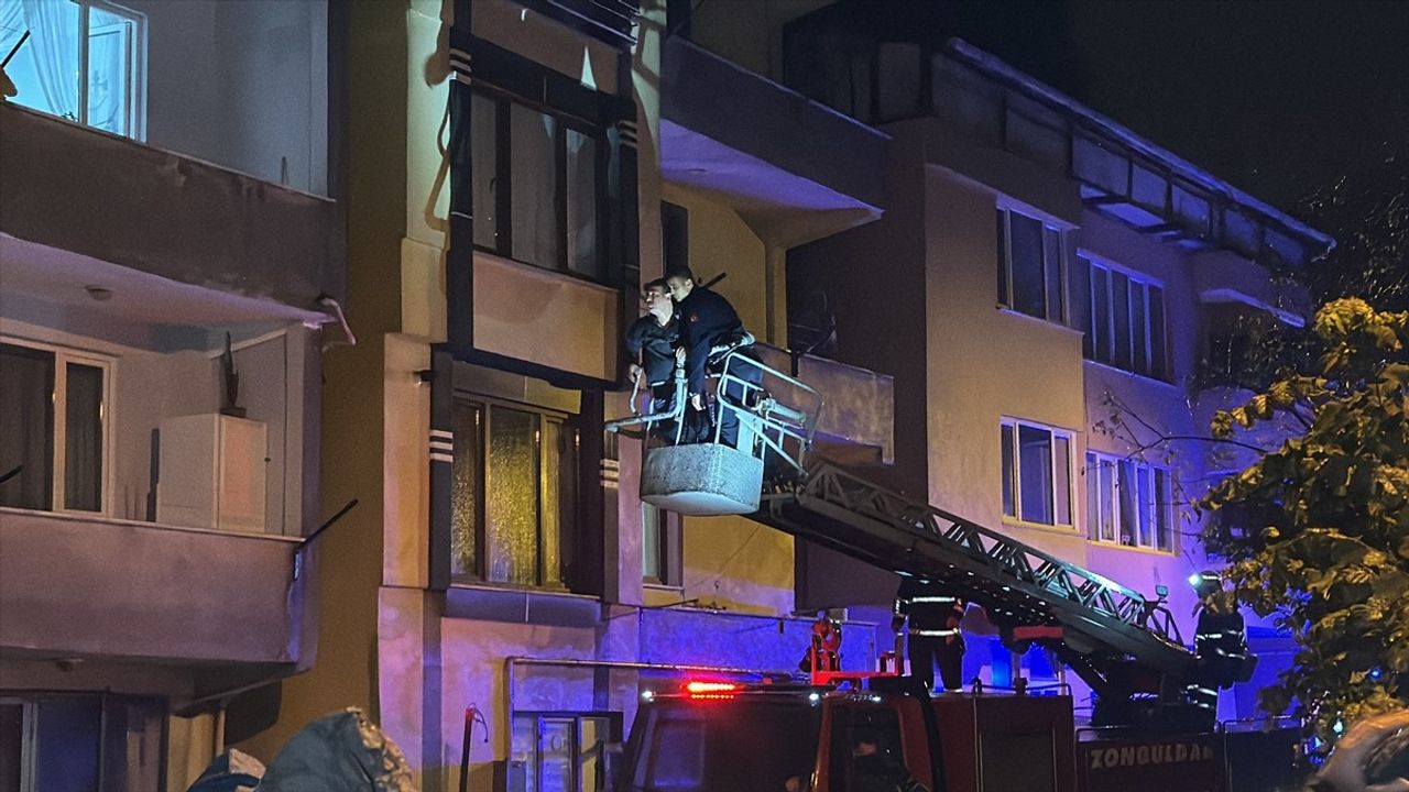 Zonguldak'ta Heyelan Sonrası Mahsur Kalanlar Kurtarıldı