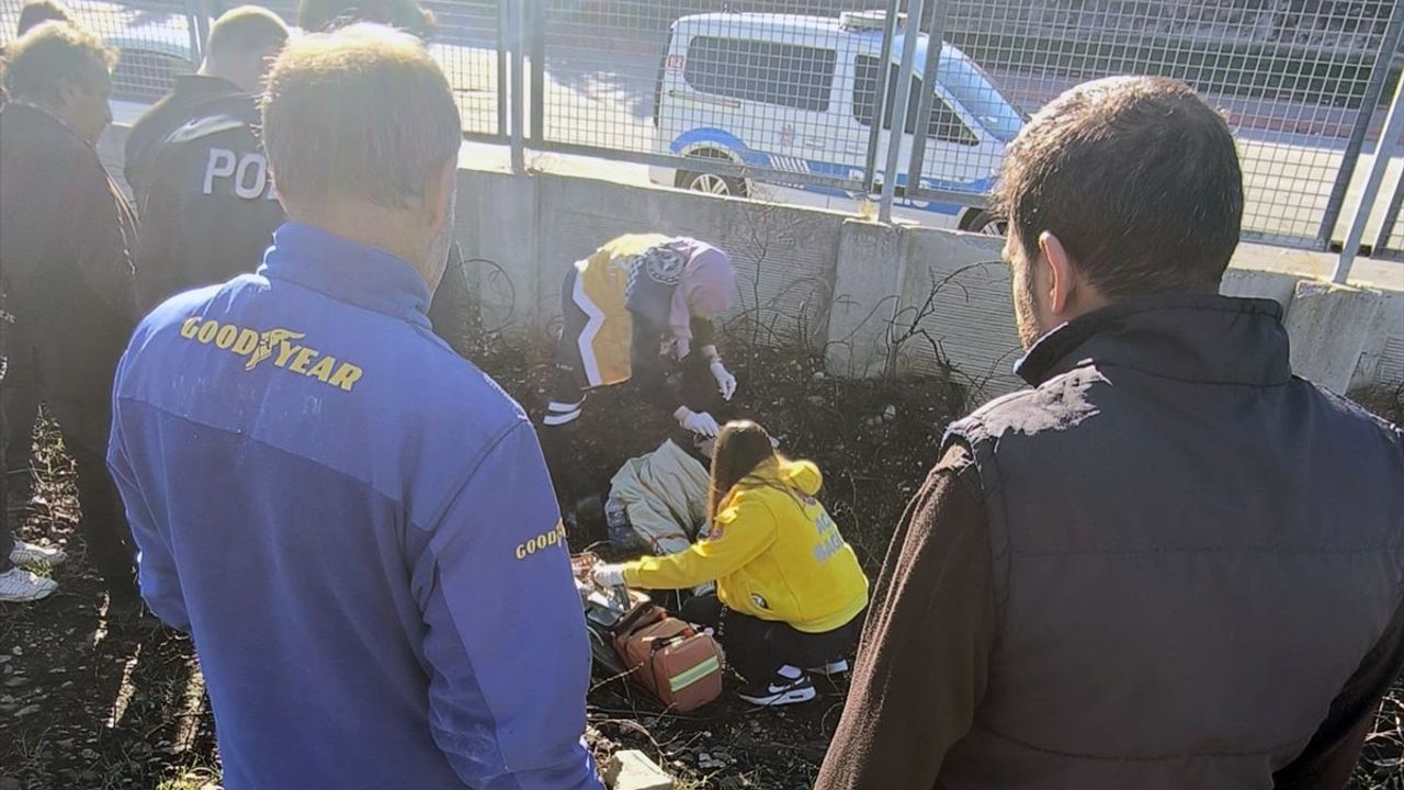 Adana'da Demir Yolu Kenarında Bir Kişinin Cesedi Bulundu