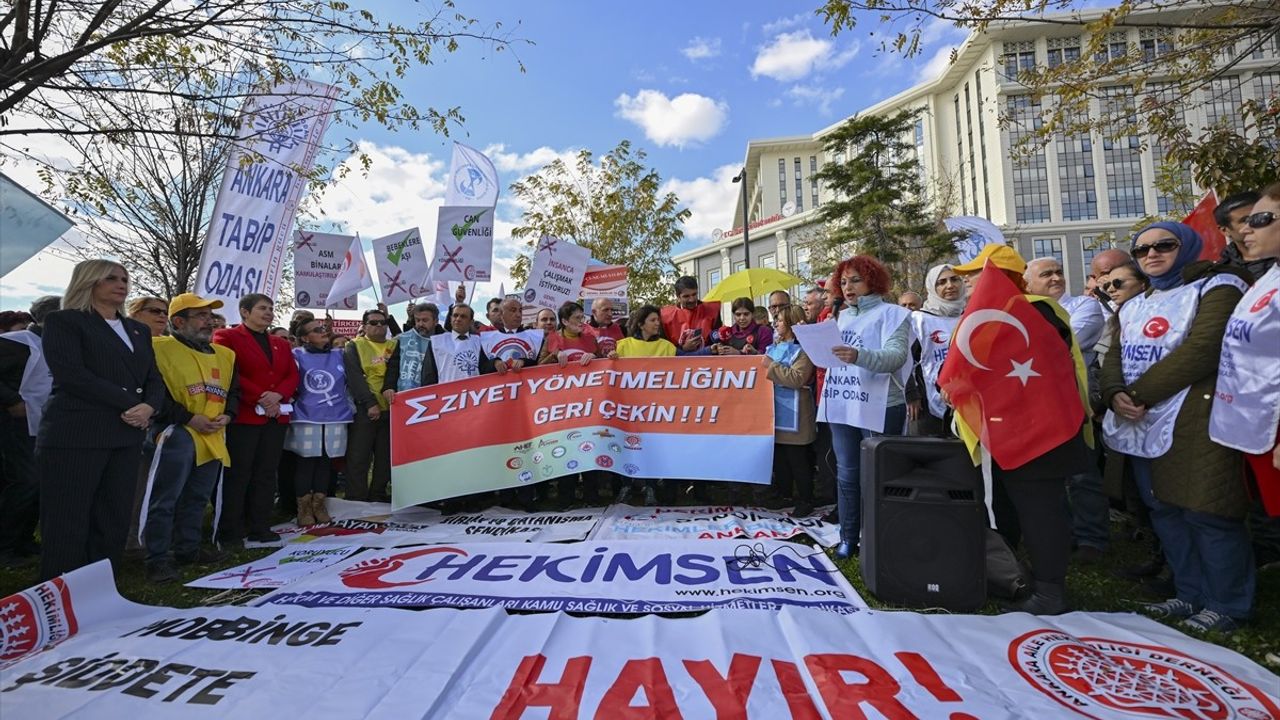 Ankara'da Aile Hekimleri 3 Günlük İş Bırakma Eylemi Başlattı