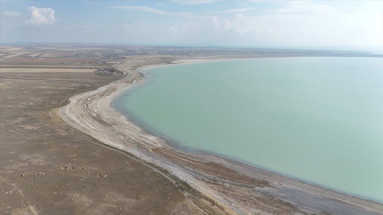 Arin Gölü'nde Doğa Yürüyüşü