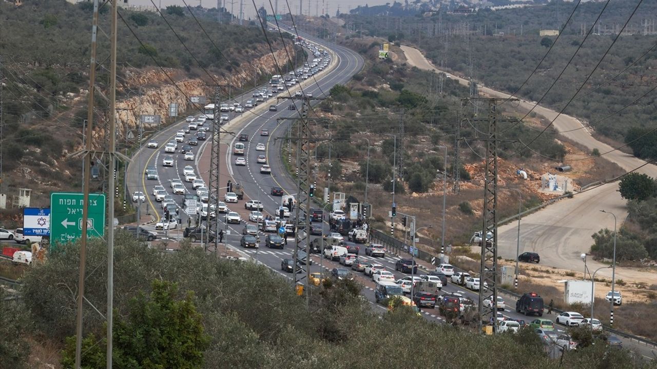 Batı Şeria'da Silahlı Saldırı: 9 Yaralı