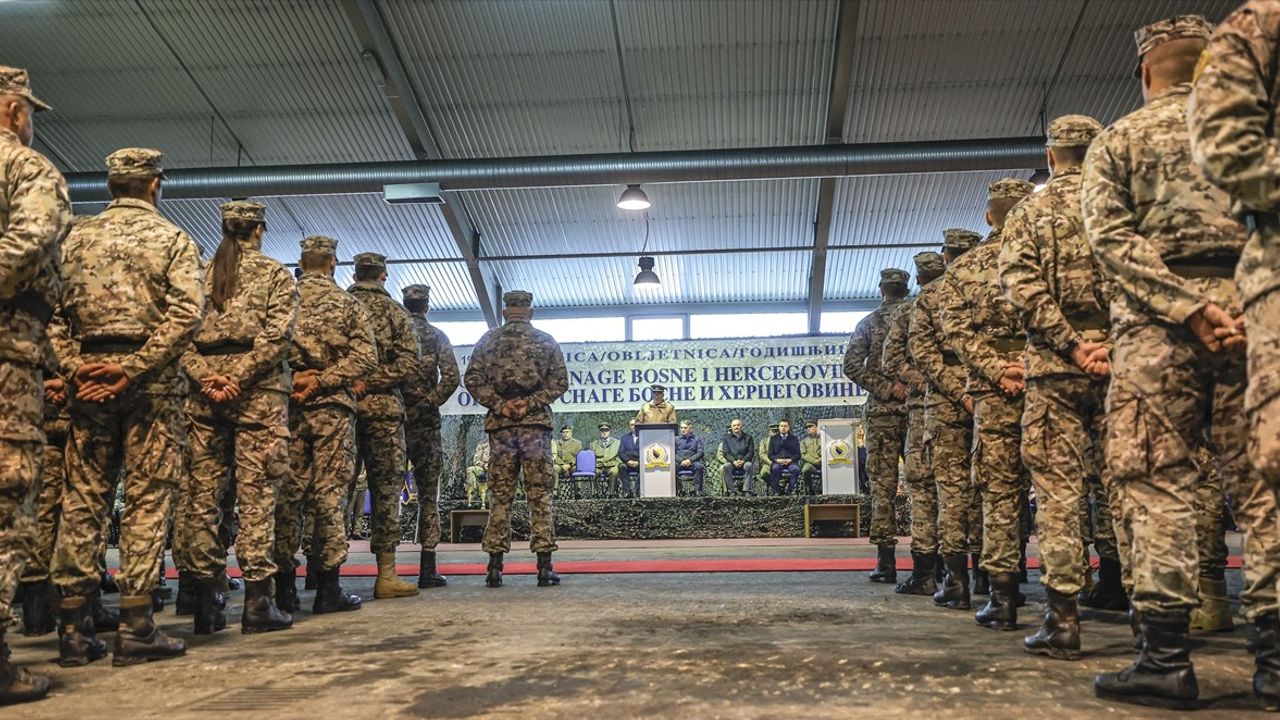 Bosna Hersek'te Silahlı Kuvvetler Günü Coşkuyla Kutlandı