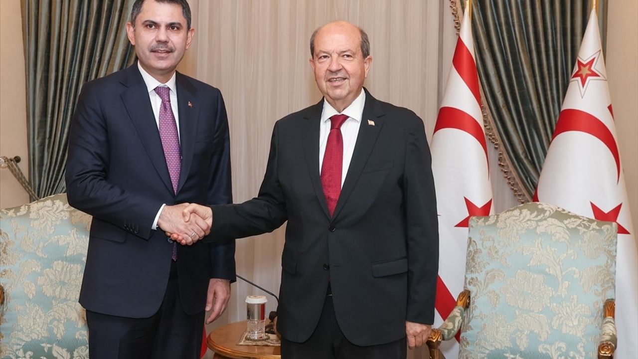 Cumhurbaşkanı Tatar, Bakan Kurum'u Kabul Etti