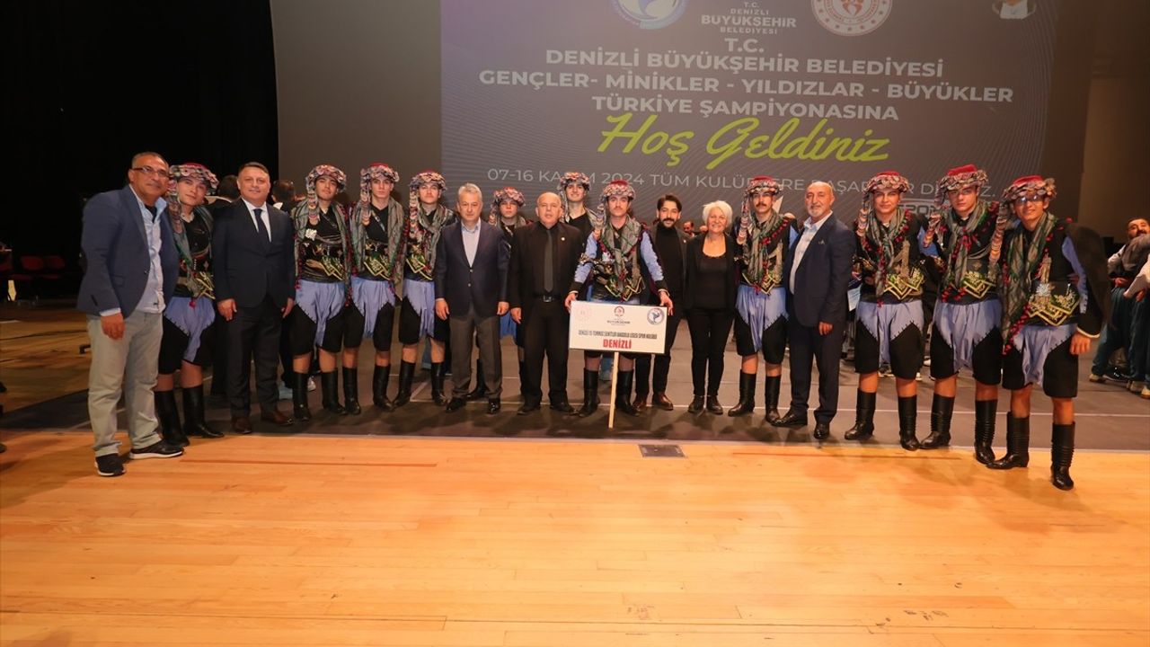 Denizli'de Halk Oyunları Kulüpler Türkiye Şampiyonası Tamamlandı