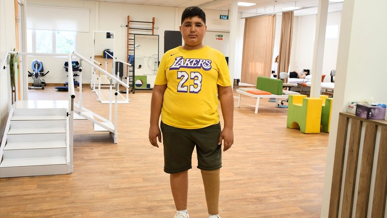 Depremzede Onur'un Mühendislik Hayali