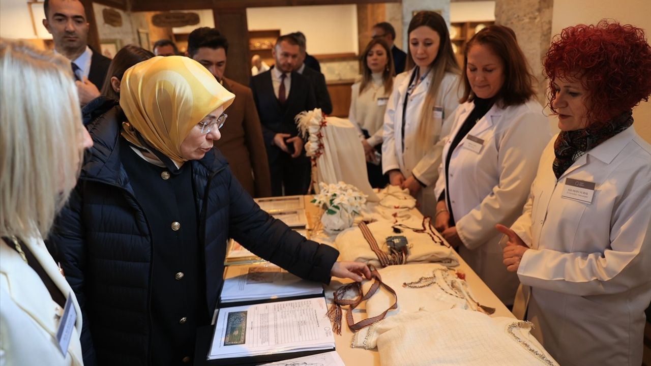 Edirne Olgunlaşma Enstitüsü'nü Ziyaret Eden Milli Eğitim Bakan Yardımcısı Ökten El Sanatlarına Dikkat Çekti