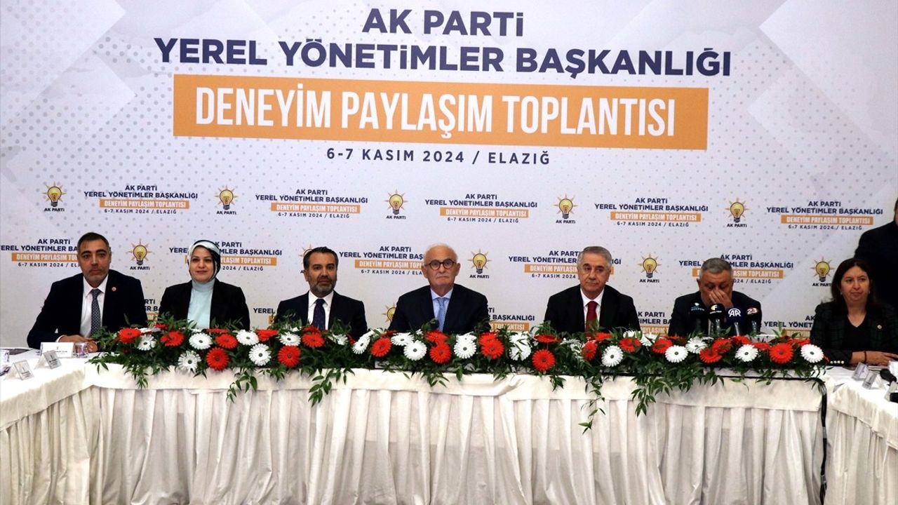 Elazığ'da AK Parti Yerel Yönetimler Toplantısı