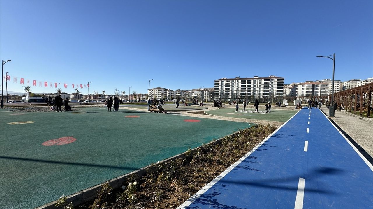 Elazığ'da Yeni Spor ve Ekmek Tesisleri Açıldı