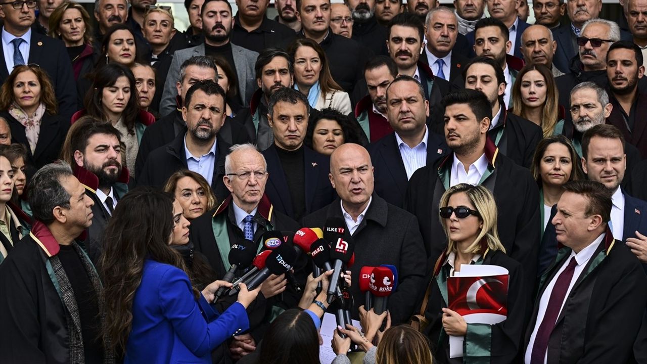 Esenyurt Belediye Başkanı Ahmet Özer'in Tutukluluğuna İtiraz